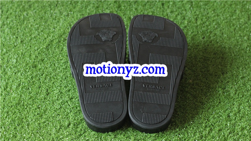 Brand Versace Black Slide